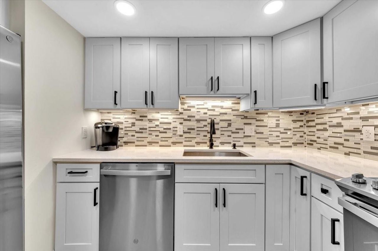 3909 N Ocean Boulevard, Unit 210, Fort Lauderdale, FL 33308 Photo