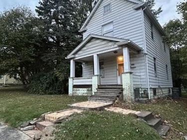 1976 Smithfield Street, Youngstown, OH 44509