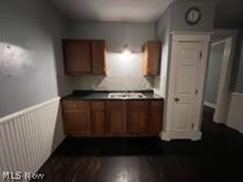 1976 Smithfield Street, Youngstown, OH 44509 Photo 4