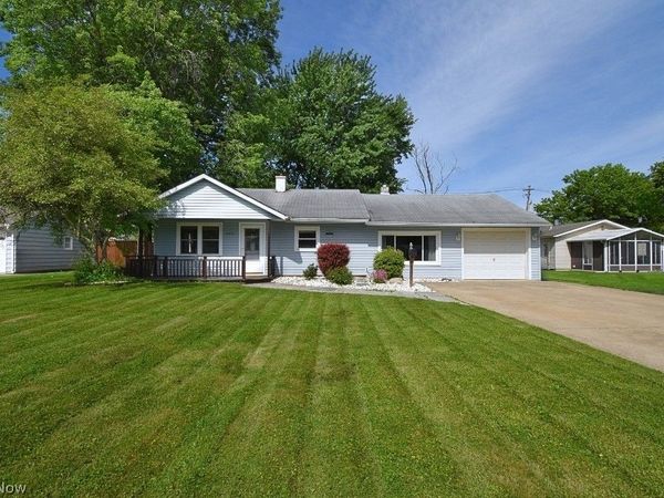 4872 Forest Road , Mentor, OH 44060