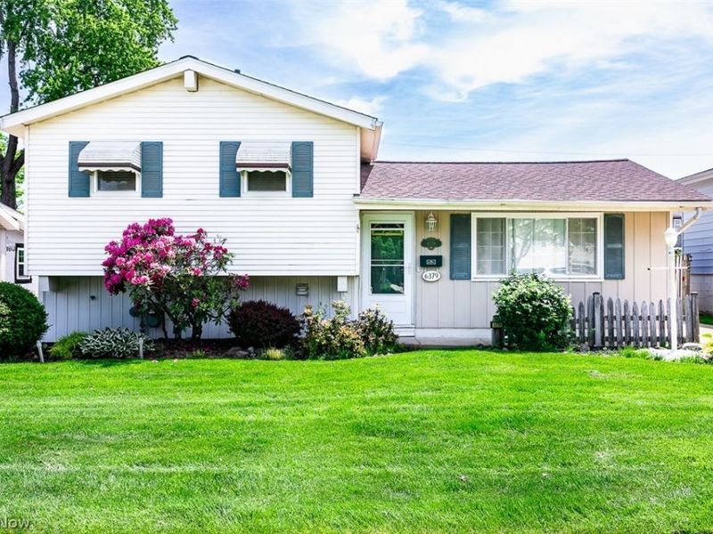 6379 Edgehurst Drive , Brook Park, OH 44142 Photo 1