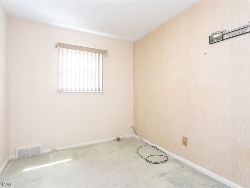 6379 Edgehurst Drive , Brook Park, OH 44142 Photo 31