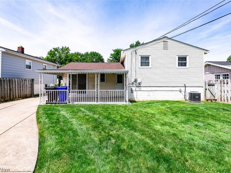 6379 Edgehurst Drive , Brook Park, OH 44142 Photo 41