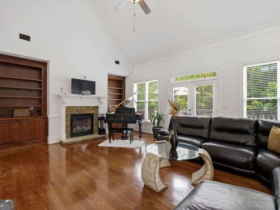 Property Image 15