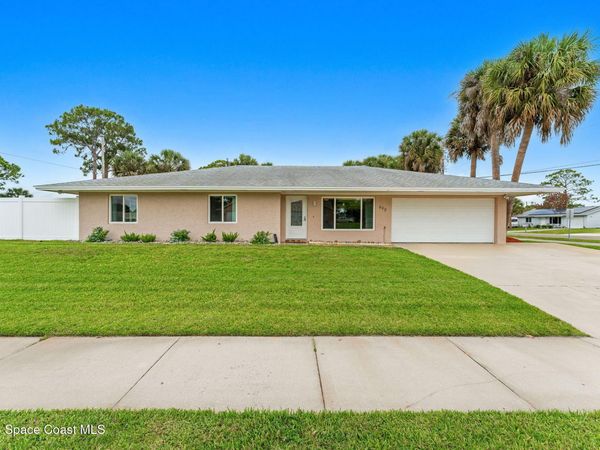 498 Chamberlin Avenue NW , Palm Bay, FL 32907