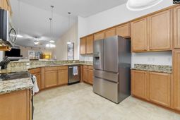 173 Tennis View Court photo 4