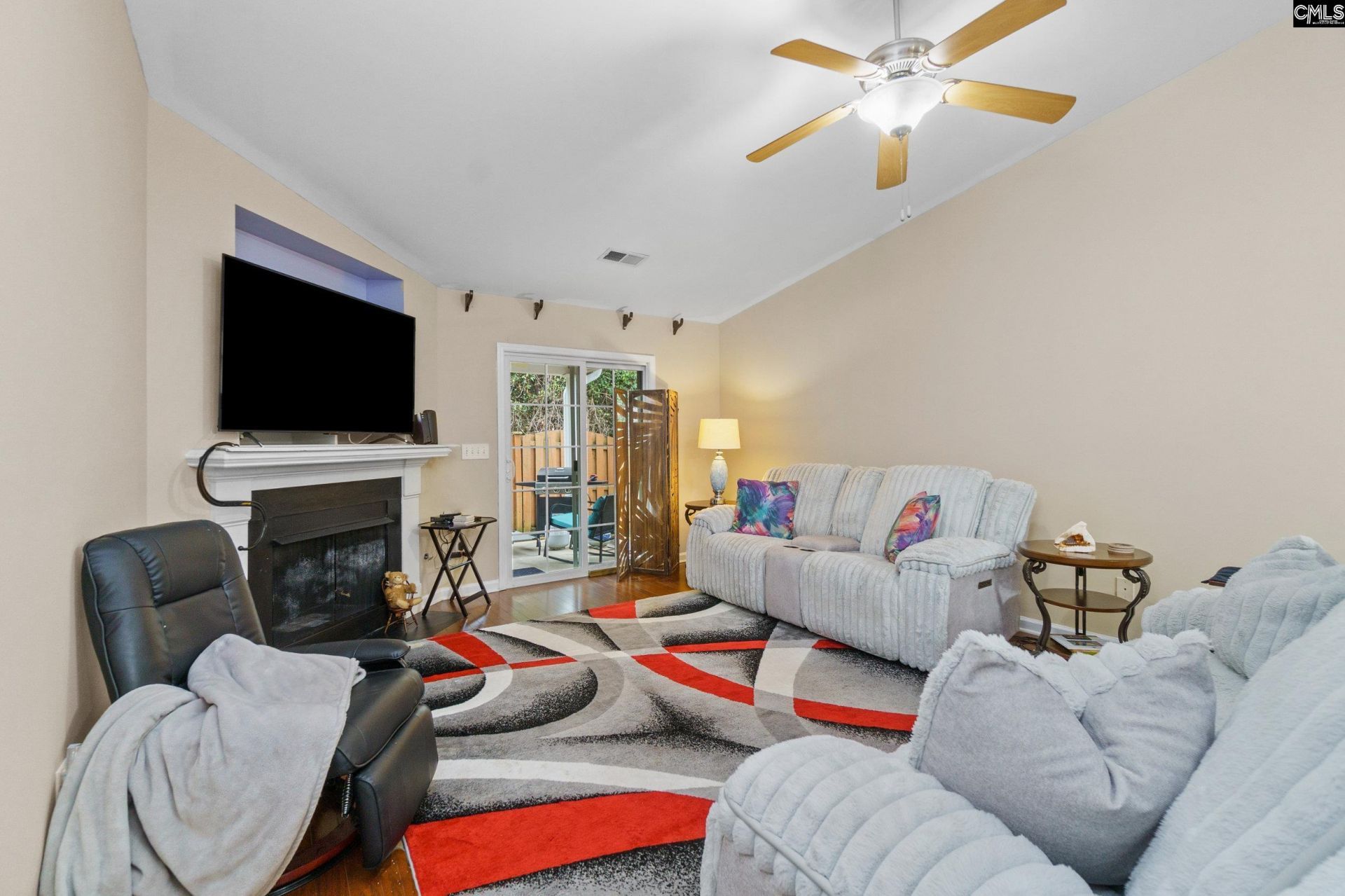 173 Tennis View Court Photo 6