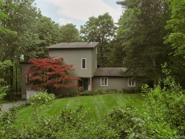360 Mills Cross Road , Staatsburg, NY 12580