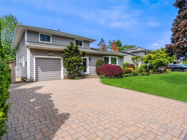 3305 Beltagh Avenue , Wantagh, NY 11793