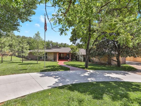 1924 Skylark Court, Edmond, OK 73034