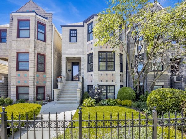 828 S Bell Avenue , Chicago, IL 60612