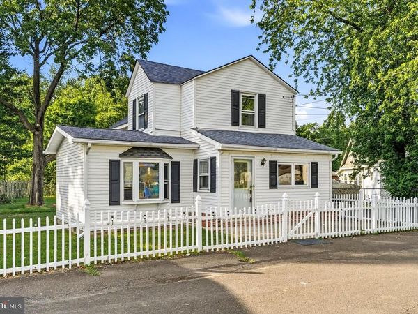 1938 PARKVIEW AVENUE , BRISTOL, PA 19007