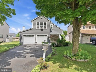 12 PEBBLE DRIVE, HORSHAM, PA 19044