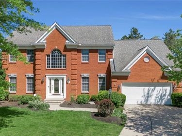 8578 The Meadows S, Clarence, NY 14051