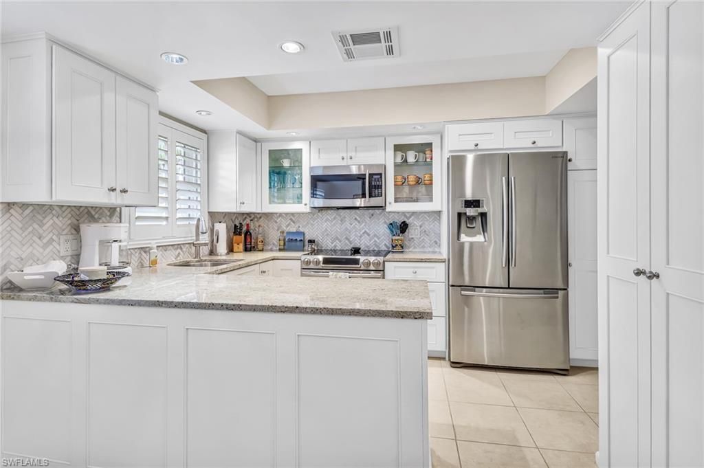 3200 Binnacle Dr, Unit D3, Naples, FL 34103 Photo