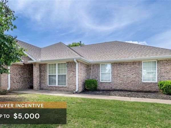 800 Custer Street, Prairie Grove, AR 72753