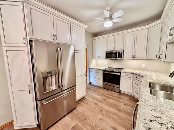 1516 Pine Pointe, White Bear Lake, MN 55110