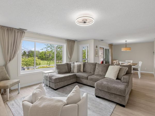 3801 W 98th Street, Unit 210, Bloomington, MN 55431