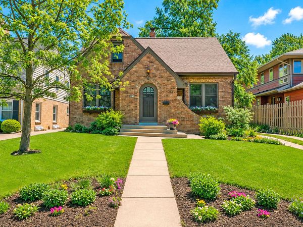 5912 N Berkeley Blvd, Whitefish Bay, WI 53217