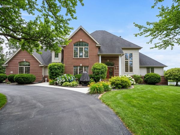 N9044 North Shore Ct, Marshfield, WI 53079