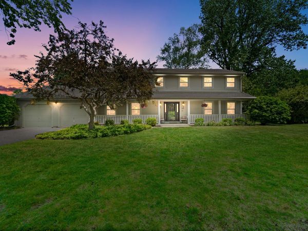 720 W Clovernook Ln, Glendale, WI 53217