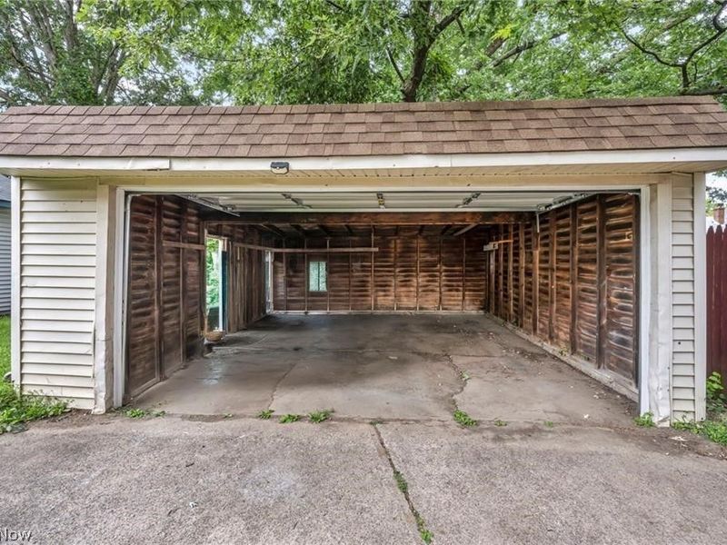 2822 Saratoga Avenue, Cleveland, OH 44109 Photo 10