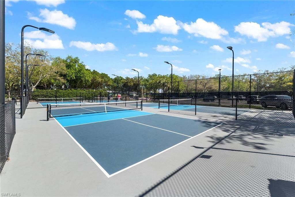 2024 Timarron Way, Naples, FL 34109 Photo