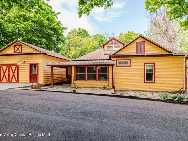 4 1st Street, Castleton, NY 12033