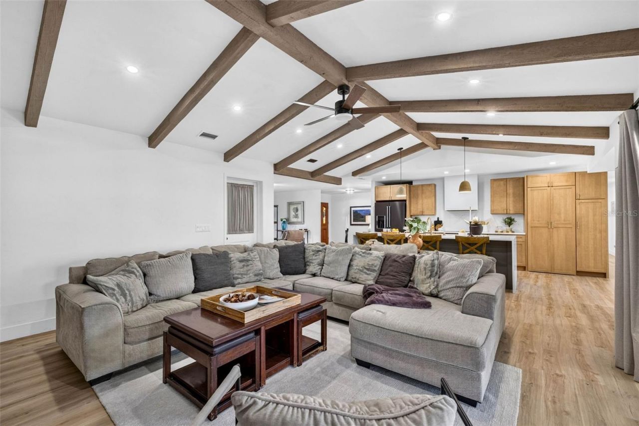 11004 Theresa Arbor Drive, Temple Terrace, FL 33617 Photo