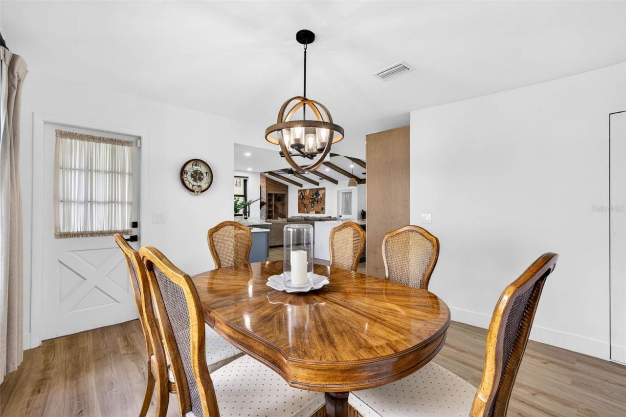 11004 Theresa Arbor Drive, Temple Terrace, FL 33617 Photo