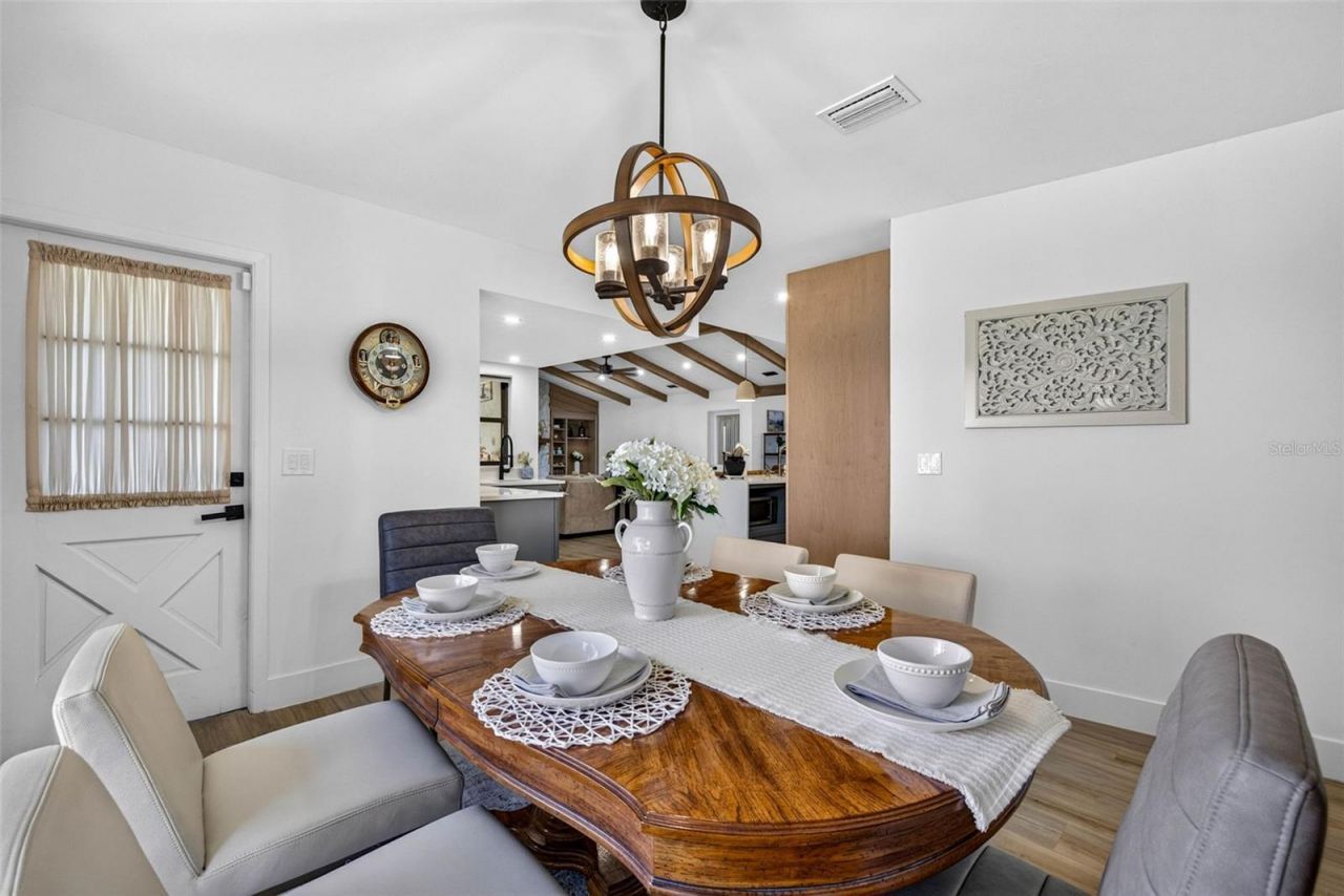 11004 Theresa Arbor Drive, Temple Terrace, FL 33617 Photo