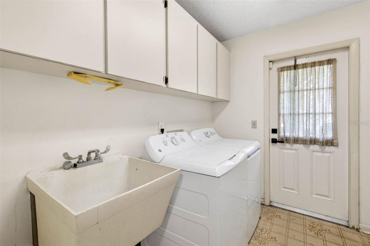 11004 Theresa Arbor Drive, Temple Terrace, FL 33617 Photo