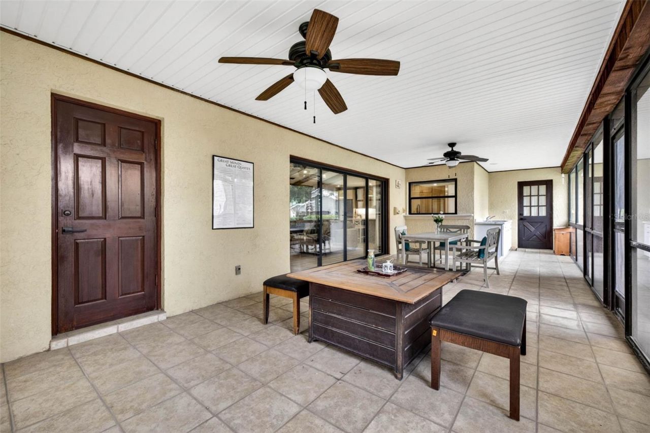 11004 Theresa Arbor Drive, Temple Terrace, FL 33617 Photo