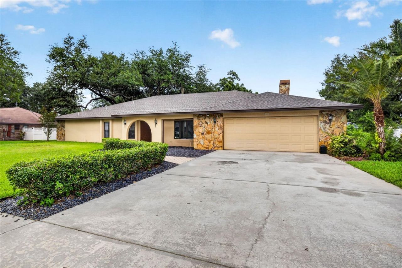11004 Theresa Arbor Drive, Temple Terrace, FL 33617 Photo