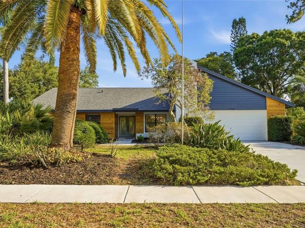 2700 SEDGEFIELD COURT E, CLEARWATER, FL 33761