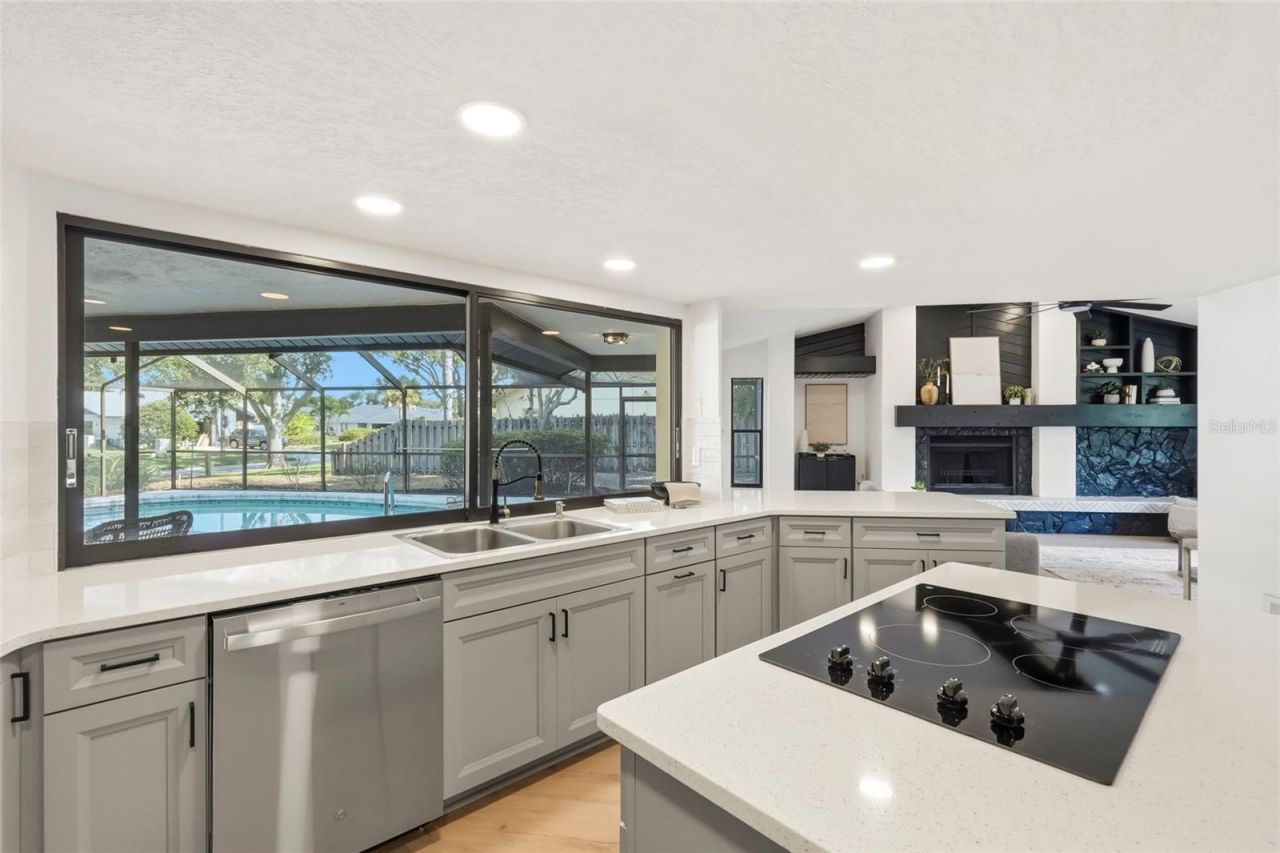 2700 Sedgefield Court E, Clearwater, FL 33761 Photo