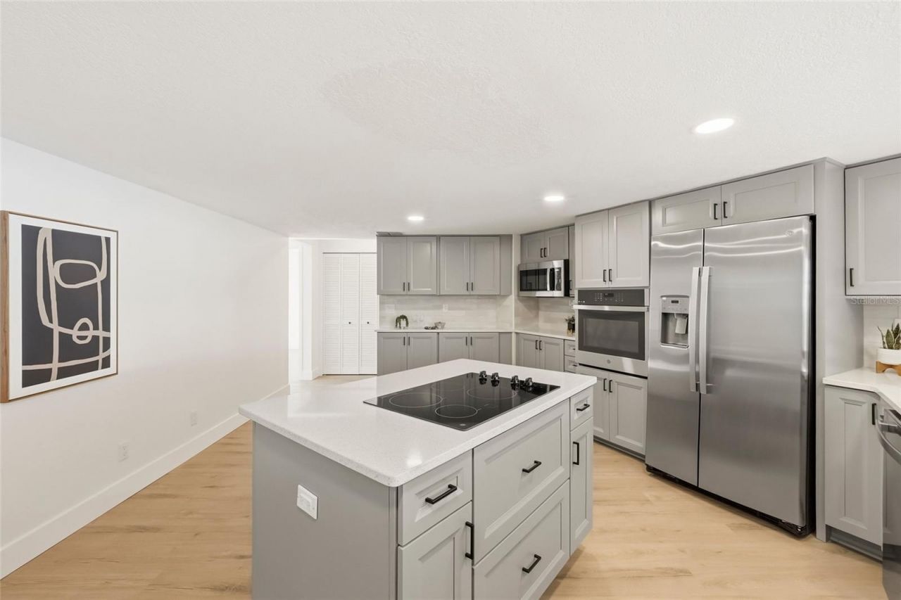 2700 Sedgefield Court E, Clearwater, FL 33761 Photo