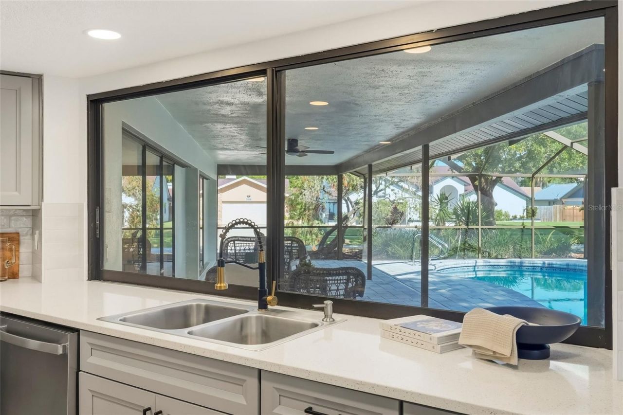 2700 Sedgefield Court E, Clearwater, FL 33761 Photo