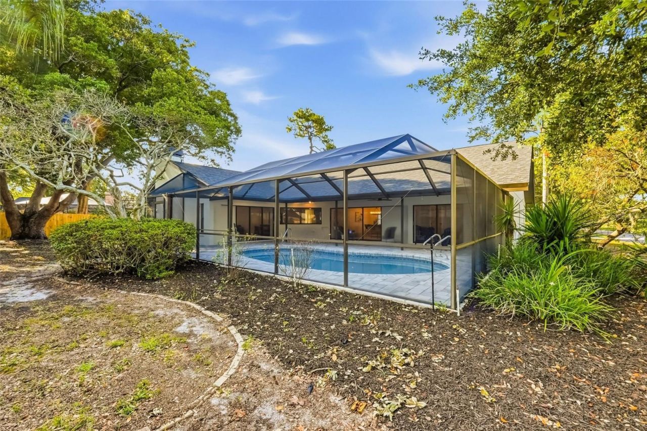 2700 Sedgefield Court E, Clearwater, FL 33761 Photo
