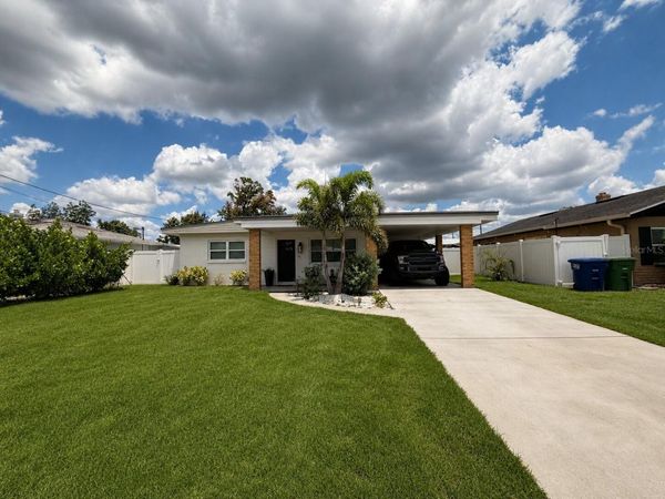 4903 N TAMPANIA AVENUE , TAMPA, FL 33614