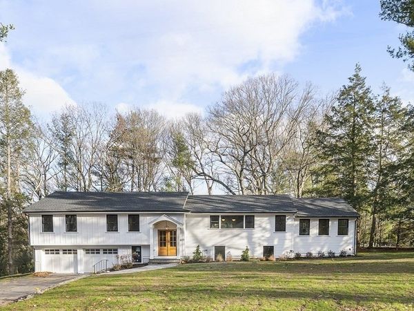 44 Sherburn Cir, Weston, MA 02493