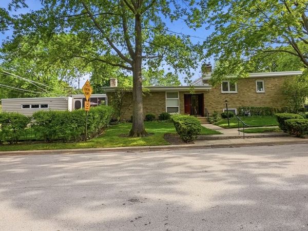 600 Florence Avenue , Evanston, IL 60202