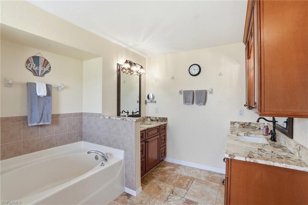 4304 NE 23rd Pl, Cape Coral, FL 33909 Photo