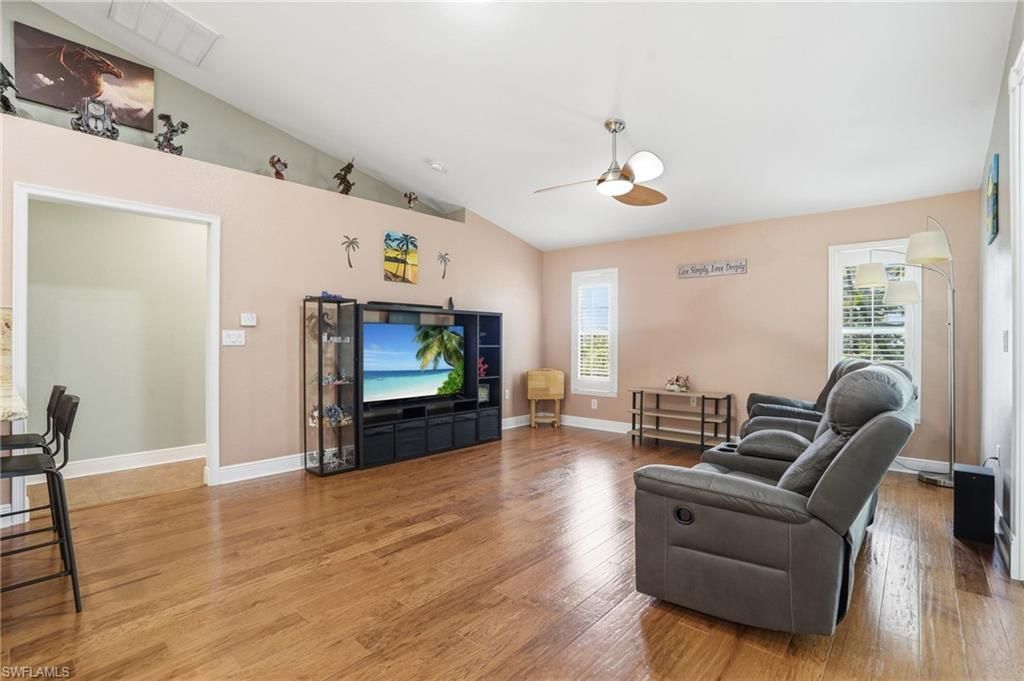 4304 NE 23rd Pl , Cape Coral, FL 33909 Photo