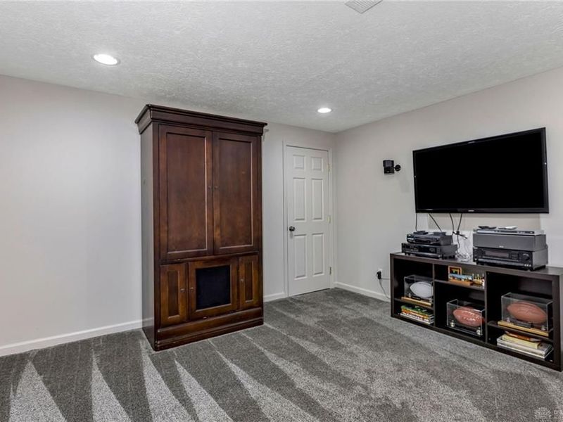 8524 Point O Woods Court, Clearcreek Township, OH 45066 Photo 30