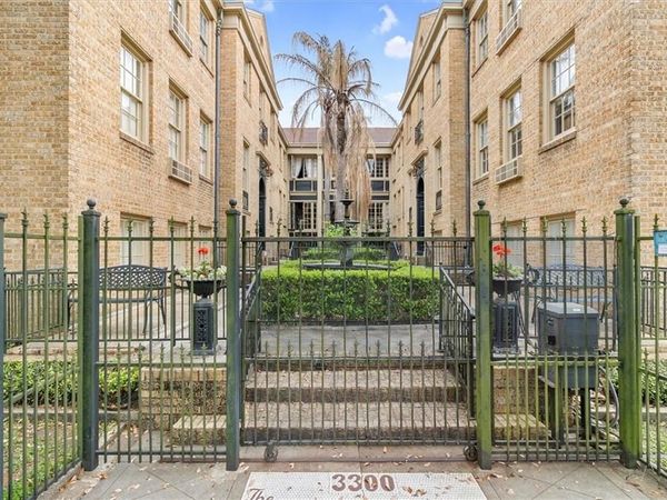 3300 SAINT CHARLES Avenue , Unit 4, New Orleans, LA 70115