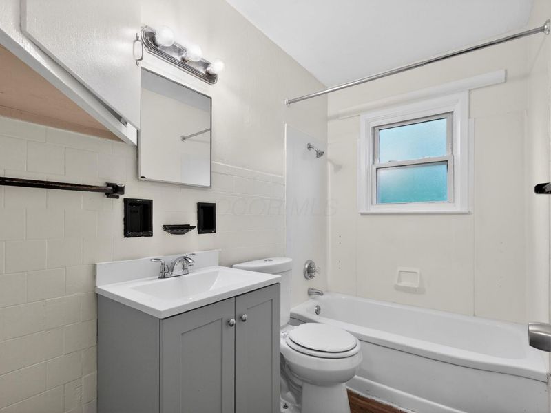 2246 Atwood Terrace , Columbus, OH 43211 Photo 24