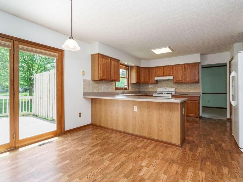 7558 Bardston Drive , Dublin, OH 43017 Photo 11