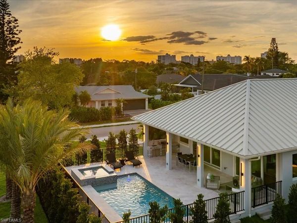 10702 6th ST , NAPLES, FL 34108