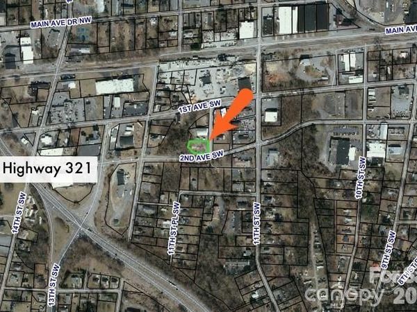 130 11th Street Place SW, Hickory, NC 28602